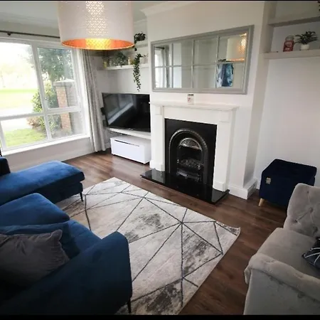 Appartement Stylish Spacious 4 Bedroom House